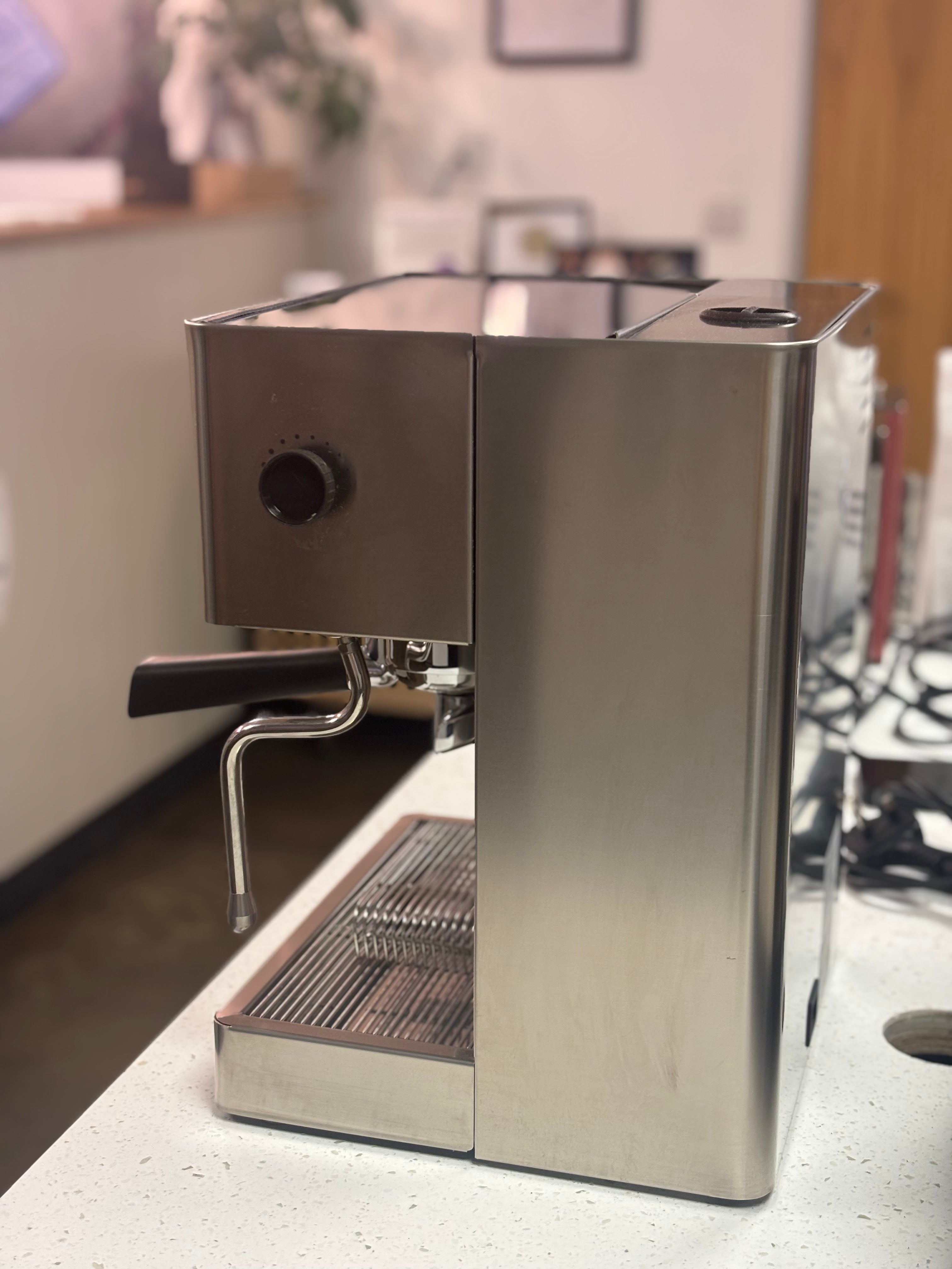 Used Once Lelit Elizabeth V3 Dual Boiler Espresso Machine
