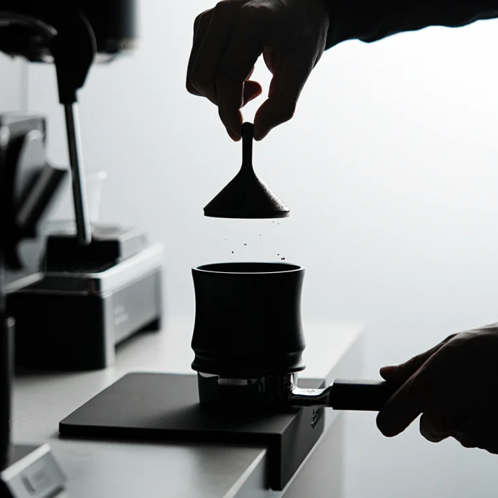 MHW-3Bomber Blind Shaker Espresso Coffee Powder Dosing Funnel