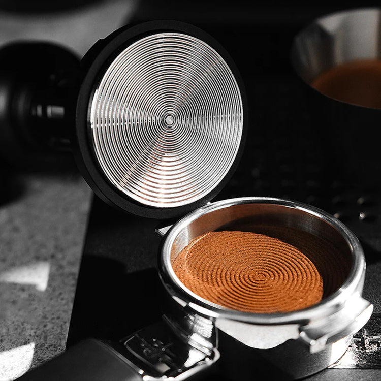 MHW-3BOMBER Espresso Tamper 58mm – CD Serie Kaffeestempel mit 2 -Feder-Auto-Rebound, Kaffee Tamper für Siebträgermaschinen, Barista Zubehör für Kaffeeliebhaber, Einstiegsstufe & Profi, Modell MHW-3BOMBER Espresso Tamper 58mm – CD Serie Kaffeestempel mit 2 -Feder-Auto-Rebound, Kaffee Tamper für Siebträgermaschinen, Barista Zubehör für Kaffeeliebhaber, Einstiegsstufe & Profi, Modell
